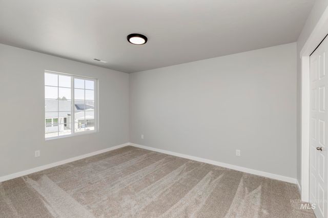 6593 W Plateau Creek Dr, Meridian, ID 83646