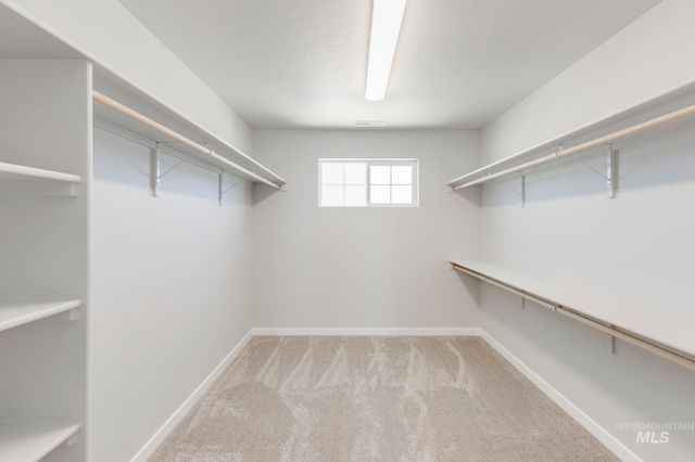 6593 W Plateau Creek Dr, Meridian, ID 83646