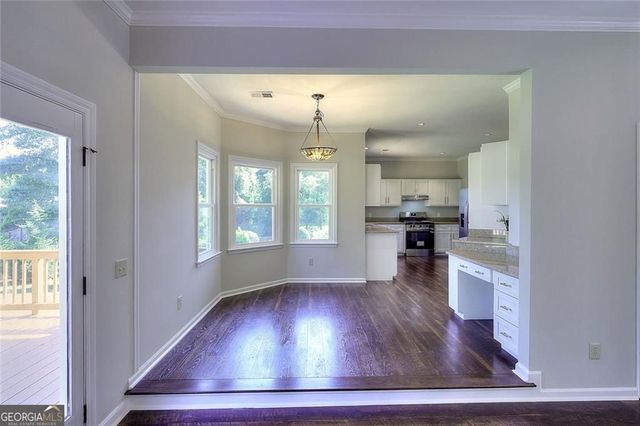 10590 Stonepoint Place, Johns Creek, GA 30097