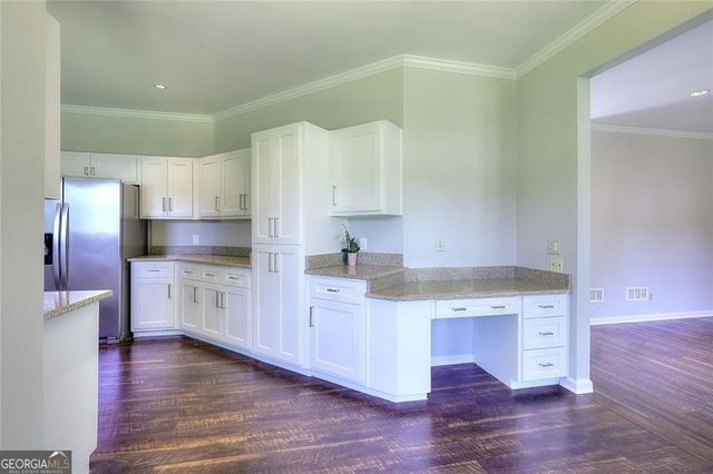 10590 Stonepoint Place, Johns Creek, GA 30097