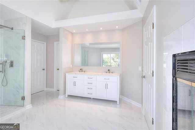 10590 Stonepoint Place, Johns Creek, GA 30097