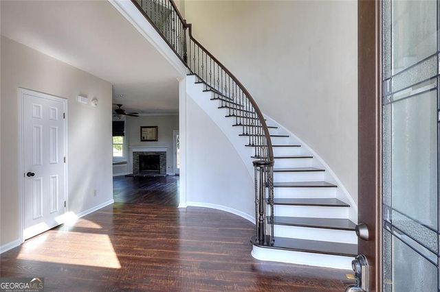 10590 Stonepoint Place, Johns Creek, GA 30097