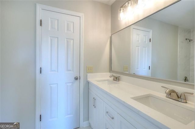 10590 Stonepoint Place, Johns Creek, GA 30097