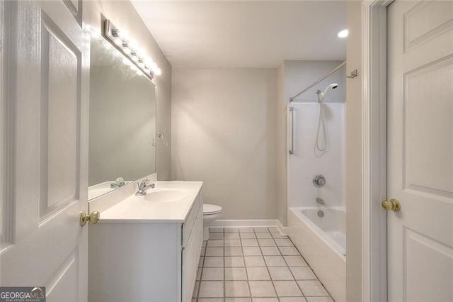 10590 Stonepoint Place, Johns Creek, GA 30097