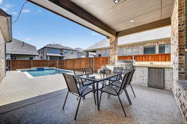 12728 Royal Oaks Lane, Farmers Branch, TX 75234
