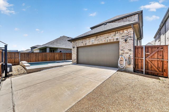 12728 Royal Oaks Lane, Farmers Branch, TX 75234