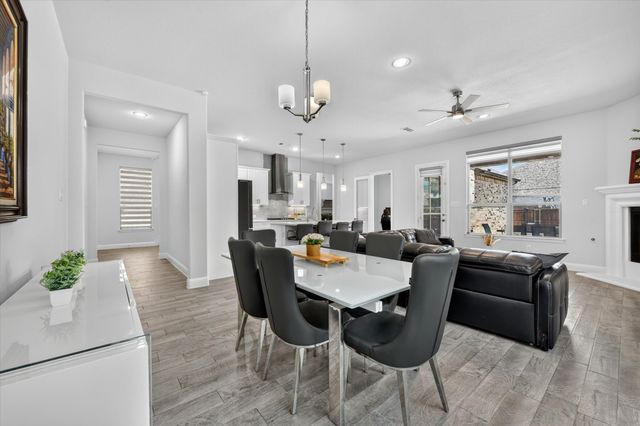 12728 Royal Oaks Lane, Farmers Branch, TX 75234