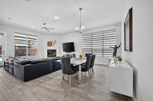 12728 Royal Oaks Lane, Farmers Branch, TX 75234