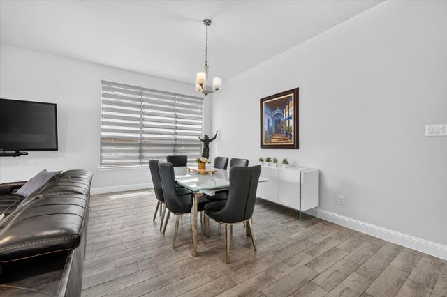 12728 Royal Oaks Lane, Farmers Branch, TX 75234