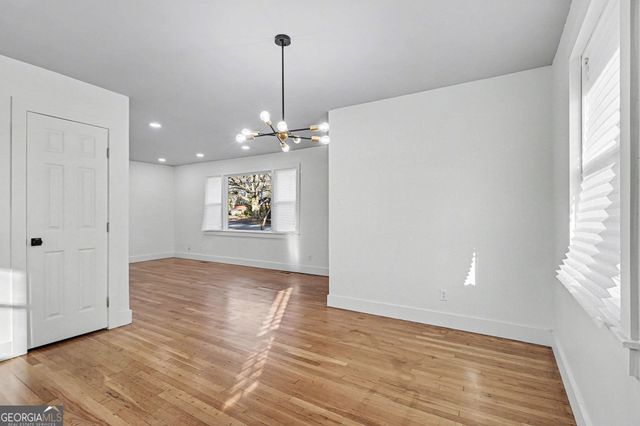 2213 Sharon Way, Decatur, GA 30032