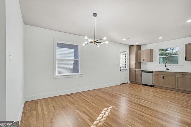 2213 Sharon Way, Decatur, GA 30032