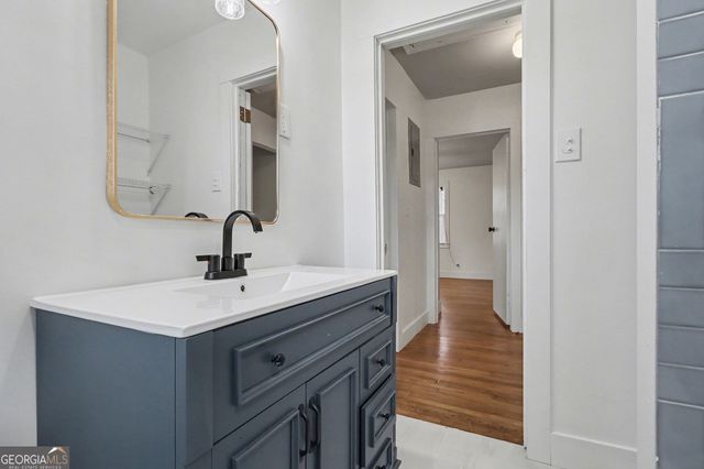 2213 Sharon Way, Decatur, GA 30032