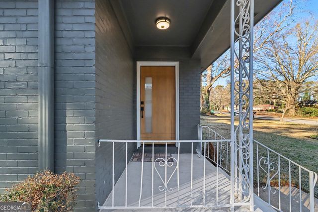 2213 Sharon Way, Decatur, GA 30032