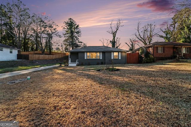 2213 Sharon Way, Decatur, GA 30032