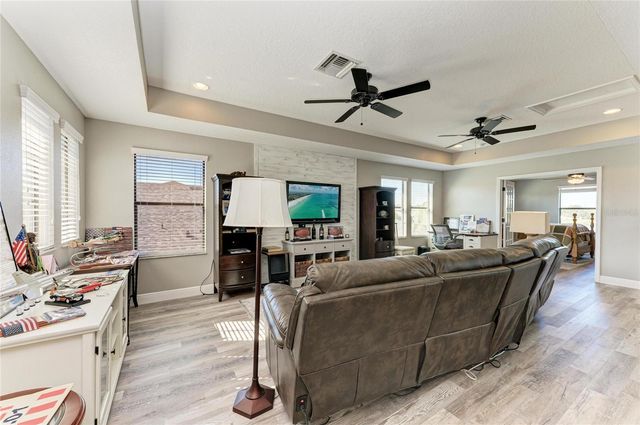 751 129TH STREET NE, Bradenton, FL 34212