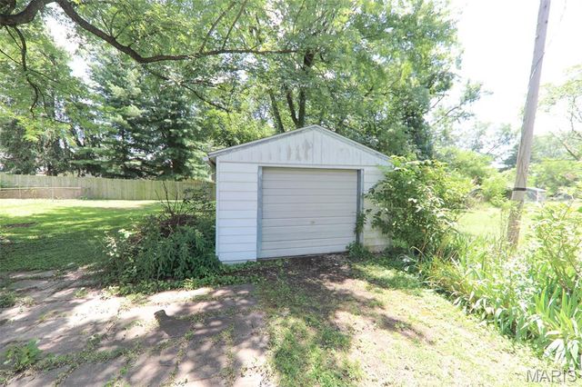 108 March Drive, Collinsville, IL 62234