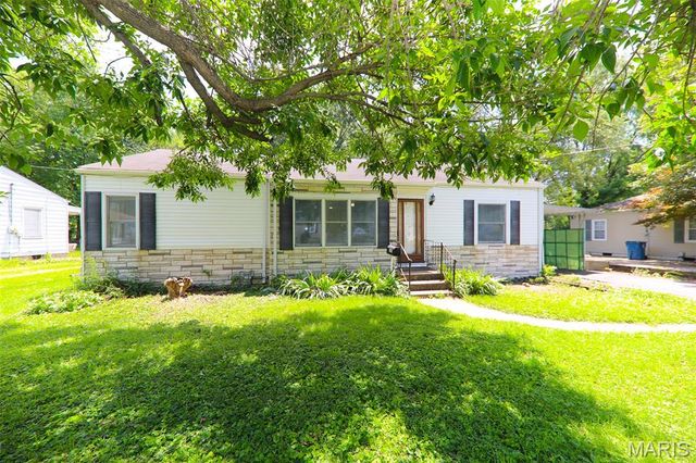 108 March Drive, Collinsville, IL 62234