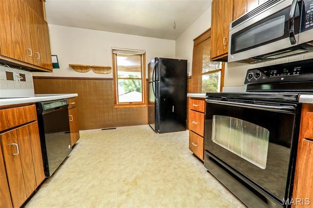 108 March Drive, Collinsville, IL 62234