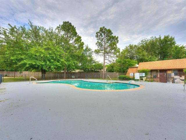 401 SE 12th Avenue 208, Norman, OK 73071