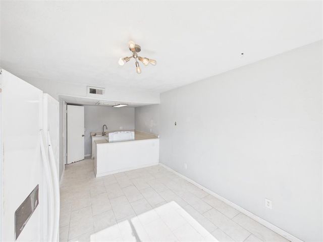 401 SE 12th Avenue 208, Norman, OK 73071
