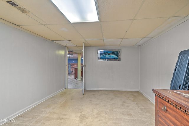 2405 Melborne Drive, Johnson City, TN 37601