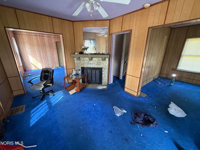 2445 Warren Street, Toledo, OH 43620