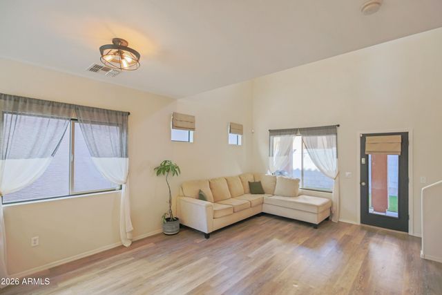 323 S TRAVIS --, Mesa, AZ 85208