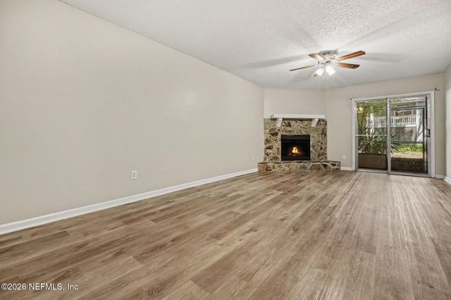 3270 RICKY Drive 304, Jacksonville, FL 32223