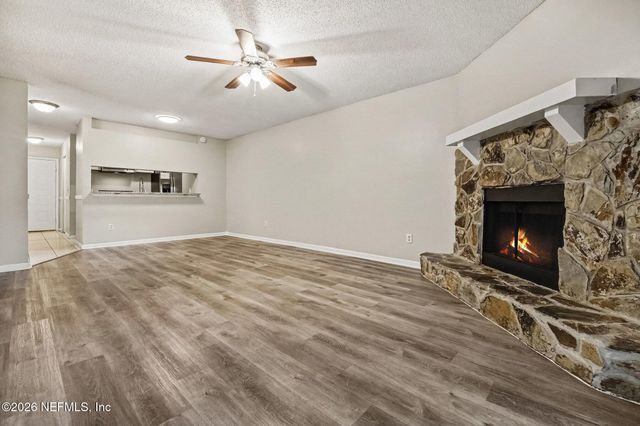 3270 RICKY Drive 304, Jacksonville, FL 32223