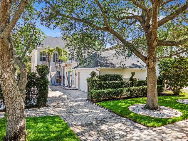 3117 W KNIGHTS AVENUE, Tampa, FL 33611