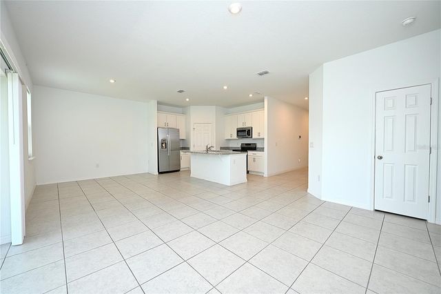 685 CROWN ROSE DRIVE, Eagle Lake, FL 33839