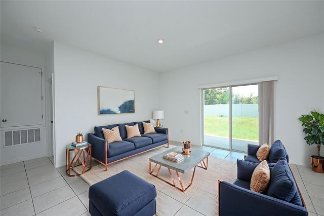 685 CROWN ROSE DRIVE, Eagle Lake, FL 33839