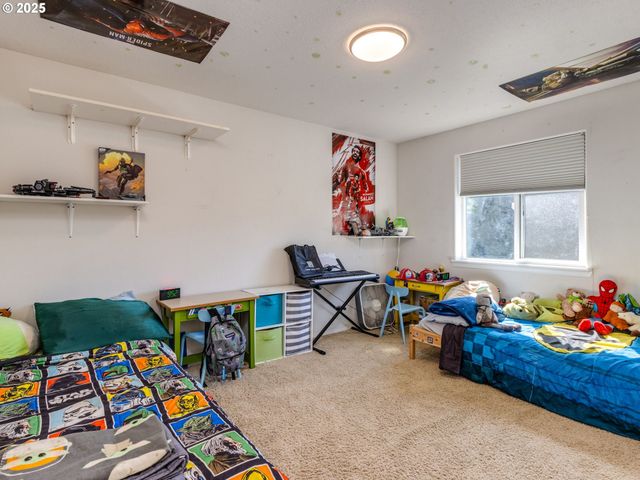 19122 LITTLE PLAINS Pkwy, Oregon City, OR 97045