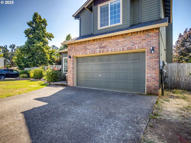 19122 LITTLE PLAINS Pkwy, Oregon City, OR 97045