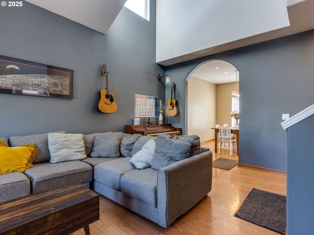 19122 LITTLE PLAINS Pkwy, Oregon City, OR 97045