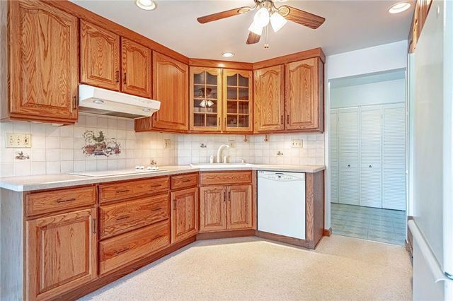 4165 East Texas Road, Allentown City, PA 18103