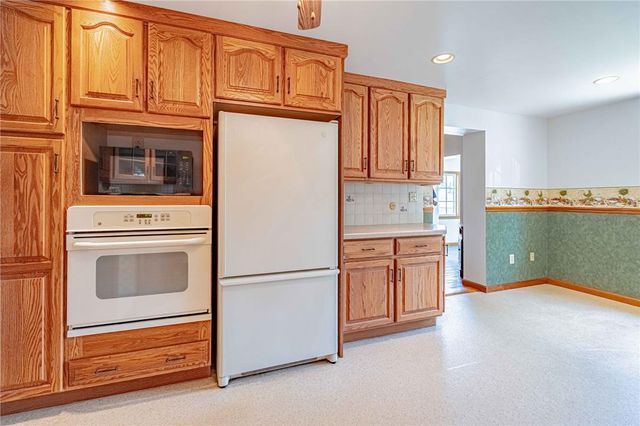 4165 East Texas Road, Allentown City, PA 18103