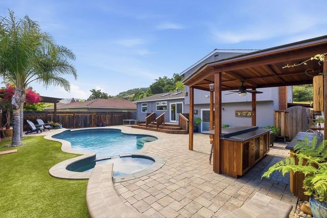 807 Colleen Drive, San Jose, CA 95123