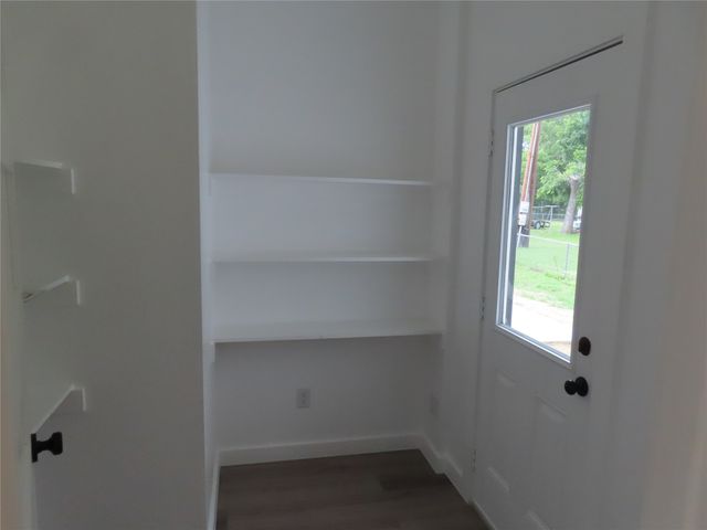 315 E Orville Street, Wills Point, TX 75169