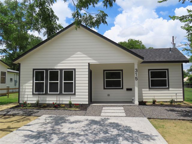 315 E Orville Street, Wills Point, TX 75169