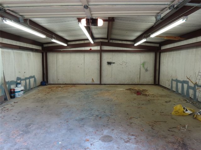315 E Orville Street, Wills Point, TX 75169