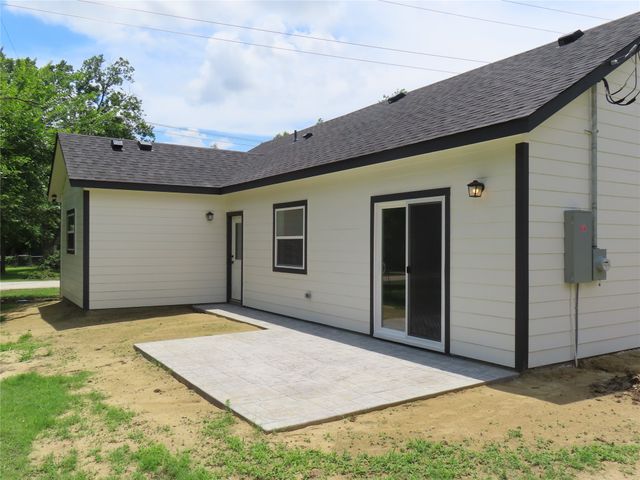 315 E Orville Street, Wills Point, TX 75169