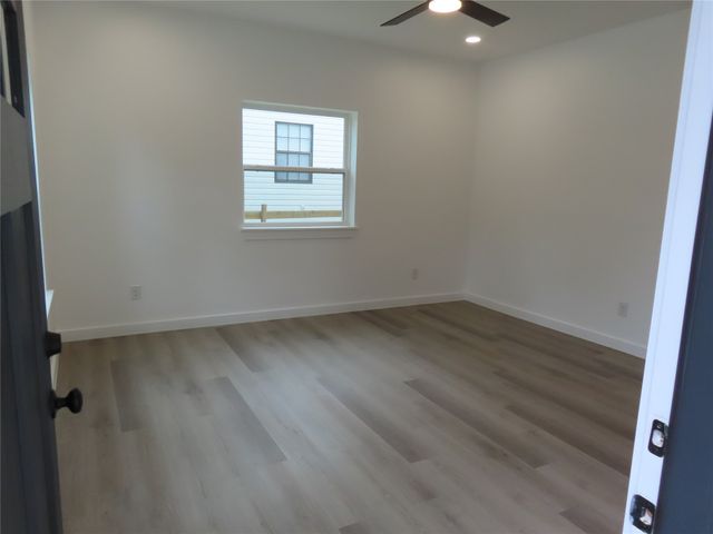 315 E Orville Street, Wills Point, TX 75169