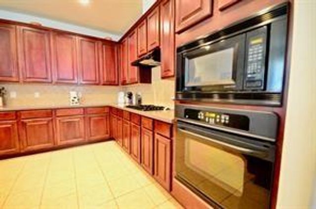 17715 Emerald Garden Lane, Houston, TX 77084