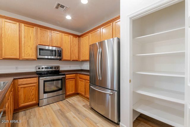 4542 W STONEMAN Drive, Phoenix, AZ 85086