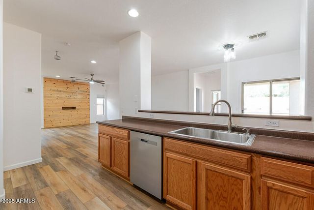 4542 W STONEMAN Drive, Phoenix, AZ 85086