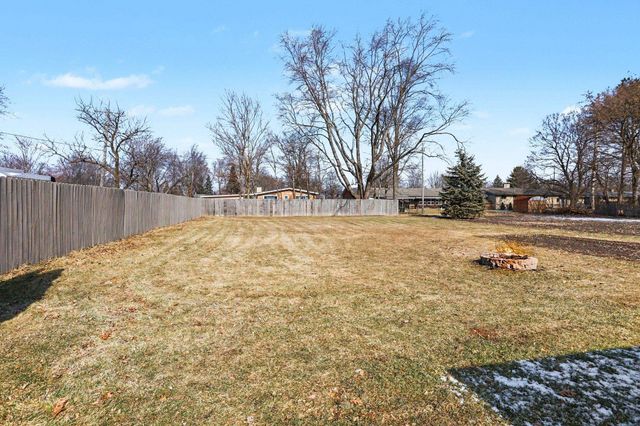 2709 Midland Road, Bay City, MI 48706