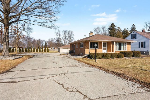 2709 Midland Road, Bay City, MI 48706