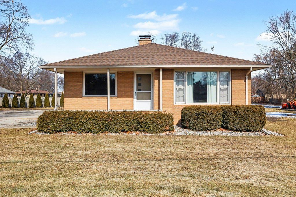 2709 Midland Road, Bay City, MI 48706