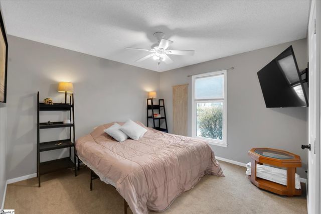 124 Bendingwood Circle, Taylors, SC 29687